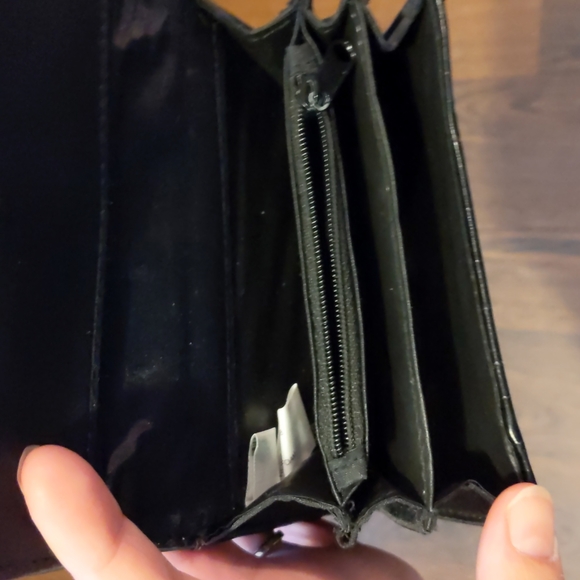 Black faux Croc wallet - Picture 4 of 6